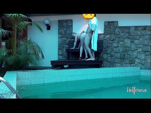 ❤️ Šef poziva sobaricu na bazen, ali nije mogao odoljeti vrućini ❤️ Porno na hr.javarchive.top